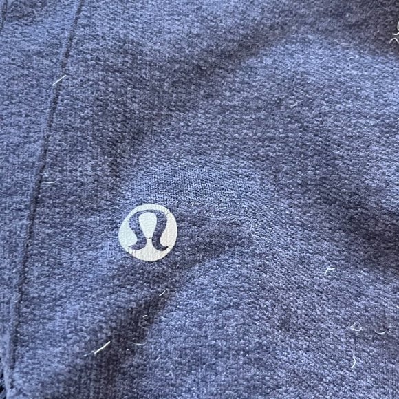 Lululemon midnight Blue Crop Leggings Size 6 - Picture 5 of 6